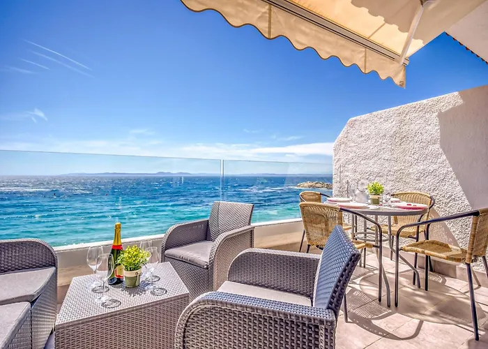 Appartamento Beachfront In Platja Almadrava